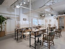 ファボリ ナゴヤ(favori nagoya)の雰囲気（オシャレな店内とアロマの香りで癒しの時間をお過ごし下さい）