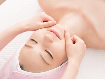 フルール イヤマ(Fleur Iyama)/小顔コルギオルチャン