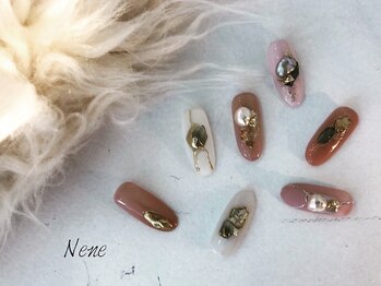 アイラッシュ ネイル ネネ(eyelash nail Nene)の写真/【パーツ・ストーンの種類が豊富◎】普段のネイルにワンポイントアクセント♪シンプルでも華やかに☆彡