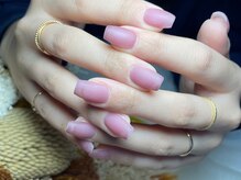 サロンドフォーエイチ(salon de 4H)/ピンクマットな自爪風ネイル