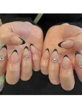 ネイルクイーン(Nail Queen)/黒フレンチネイル¥7700♪