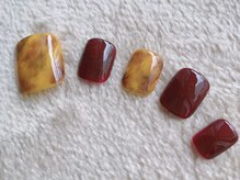 ネイルサロンアンドスクール アイビー(IVY)/秋の定番。べっ甲フットジェル♪