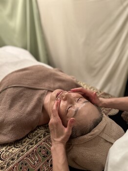 癒しの森 三宮 元町/極上のフェイシャルマッサージ