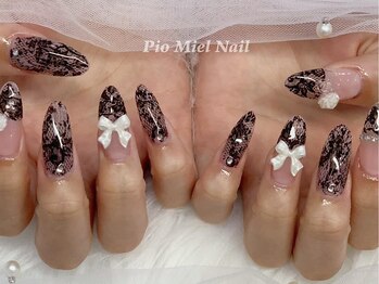ピオミエルネイル 新宿(pio miel nail)/ブラックレース×リボンストーン