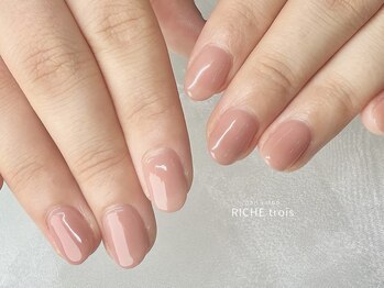 リッシュ トロワ(RICHE trois)/オフィスネイル向けシアーピンク