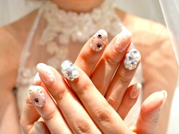 ラヴィアスプラス(LAVIAS+)/ブライダルコーディネートネイル