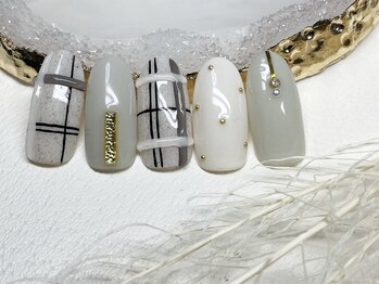 ネイルルームシャイン/