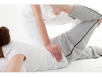 アースカイロ整体院の写真/もみほぐすだけでは取り切れないコリはストレッチで解消!最近体が重い方は必見!ストレッチで全身スッキリ♪