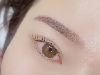 リリーミー(Lily Me)/大人女性の目元デザイン