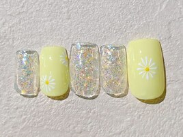 ダリアネイル　手描きフラワー