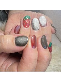 バレンタインネイル、苺チョコ
