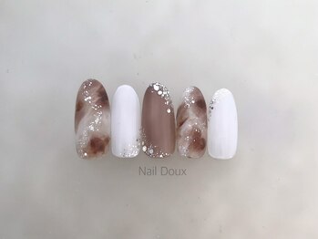ネイル ドゥ 岡山駅前店(Nail Doux)/大人大理石ネイル