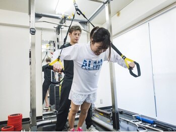 パーソナルジム ファクター 新宿(FACTOR)/トレーニング風景(1)