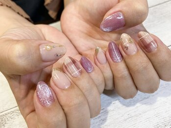 ネイルアルケー(Nail ARCHE)/チェック柄×クリスマスネイル