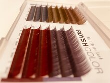 ブルートルマリンの雰囲気（抜け感のあるカラーエクステは夏にオススメ◎）