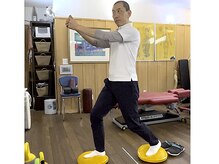 うるうカイロプラクティック院の雰囲気（希望者には姿勢制御系の活性化をやりやすい所から指導します。）
