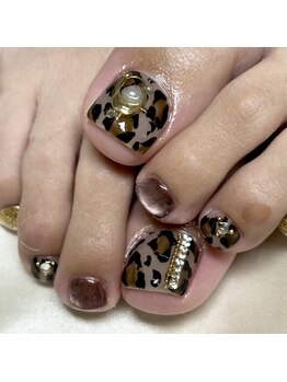 ソラール(SOLAR)/秋のフットネイル☆レオパード
