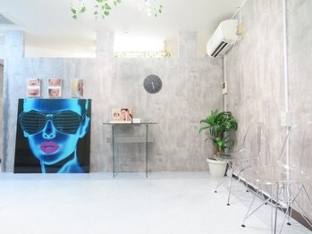 アイズ 横浜店(eye’s)の写真/黄金比を用いて貴方に似合う【美眉】をご提供☆《丁寧×高技術》で眉毛のお悩みも解消いたします！