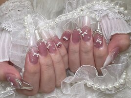 ガーリークリアフレンチネイル