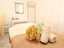 スリーシー(THREE C)の雰囲気（白を基調とした店内で、脱毛からフェイシャルまでご対応します！）