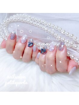 プティポルト(petite porte)/ほわほわカラーのドットネイル♪