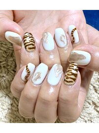 トラ柄ネイル