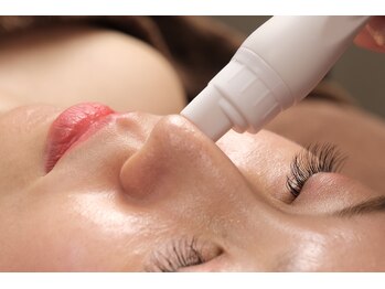 エッセンス(ESSENCE)/ハイドロ毛穴洗浄