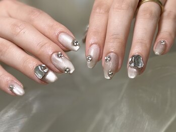 ネイルズ ウィスブランカ(Nails wisBlanca)/長さ出し持ち込みネイル