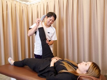 オリガミ鍼灸接骨院 旭丘院の写真/【AI姿勢分析×歴10年以上のプロの骨盤矯正】オーダーメイド施術であなたの姿勢に合った施術が受けられる★