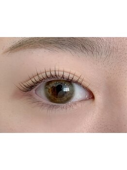 ナチュラル上品な目元にしたい