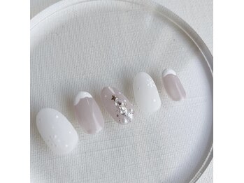 ネイルルームワンサード(Nail Room One Third)