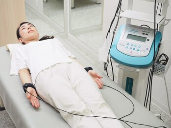 きっと整体院/機械紹介：自律神経調整