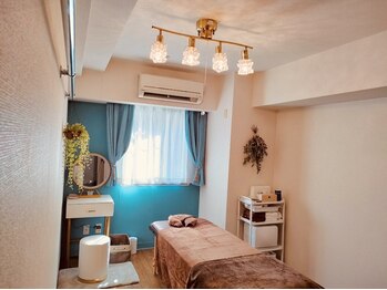 サロンドオッテ(Salon de Otte)