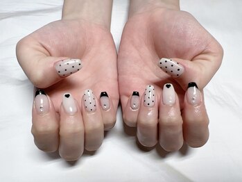 ネイルアンドアイラッシュサロン エスポアール(nail&eyelash salon espoir)/ドット×フレンチ　75分コース