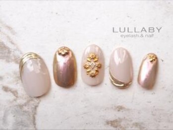 ララバイ 立川北口店(LULLABY)/上品スタッズネイル