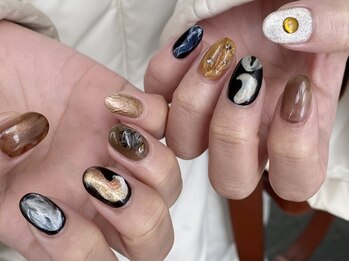 ユーミー 北堀江店(Yu_me)の写真/フィルイン専門店《HAND》持ち込みOK! 10本ア-トが大人気★個性派手書きネイルを幅広く提供♪持ちの良さ◎