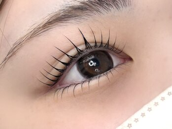 トリニティー(TRINITY)/上下まつげパーマ