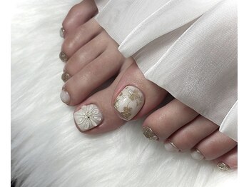 ニットネイル(Nhit.nails)の写真/春もフットネイルでオシャレ上級者に◎家事や仕事柄ハンドネイルが出来ない方にもおすすめです◇