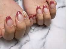 シンプルからトレンドネイルまで◎初回他店付替オフ無料♪