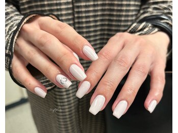 ネイルサロン ティフィン(tiffin)/~ハートホロネイル~