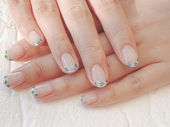 ブレスネイル(brace Nail)/キラキラシェルフレンチ