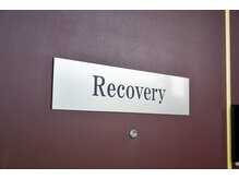 アジャスト(Adjust)/玄関ドア「Recovery」が目印★