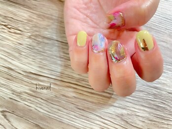 ハイブネイル(Hive nail)/ニュアンスメタリック