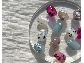 ノラ ミナミアオヤマ(NORA MINAMIAOYAMA)/ハートホロネイル