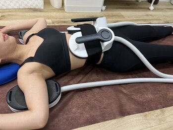 アウン(AUN)/お腹・二の腕