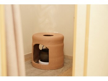 和暖 武蔵小杉店(wanon)/よもぎを煮出していきます