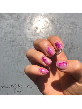 ネイルズミンティア エサカ(nails Mintia esaka)/オーロラ+パープル