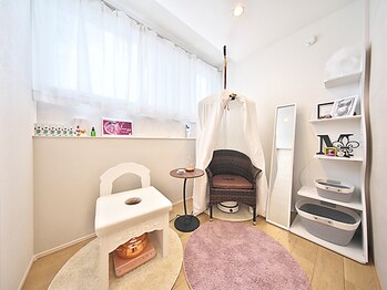 エムズブルー(M’s Blue)の写真/お友達同士でご来店大歓迎♪よもぎ蒸し&ローズ蒸しでデトックス&女性特有のお悩み解消◎全身美肌効果も！