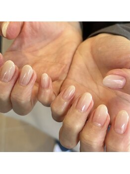 エムスラッシュ ネイル たまプラーザ(M.SLASH)/ホワイトグラデーションネイル