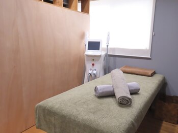 ヒトネ(hito:ne)の写真/メンズ大歓迎！脱毛で日々の手入れを楽にして更に清潔感UP♪スピーディーな施術で空き時間にメンテナンス◎